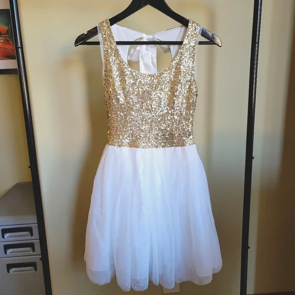 Windsor | Dresses | Windsor Gold Sequin Tulle Dress Girls Size 34 | Poshmark